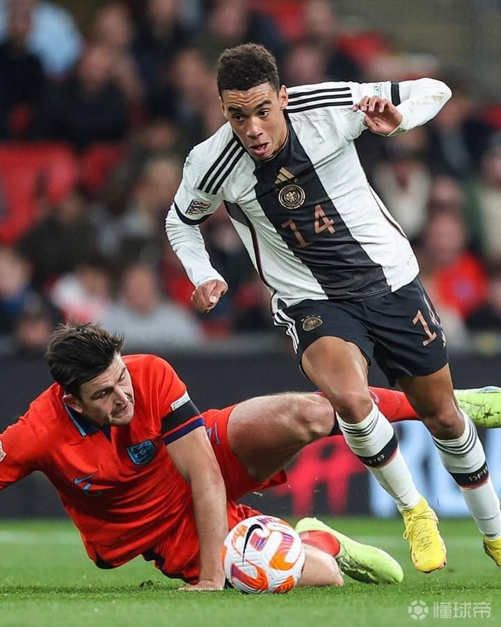 雷速体育直播入口-德国队险胜马来西亚队，安赛龙状态火热